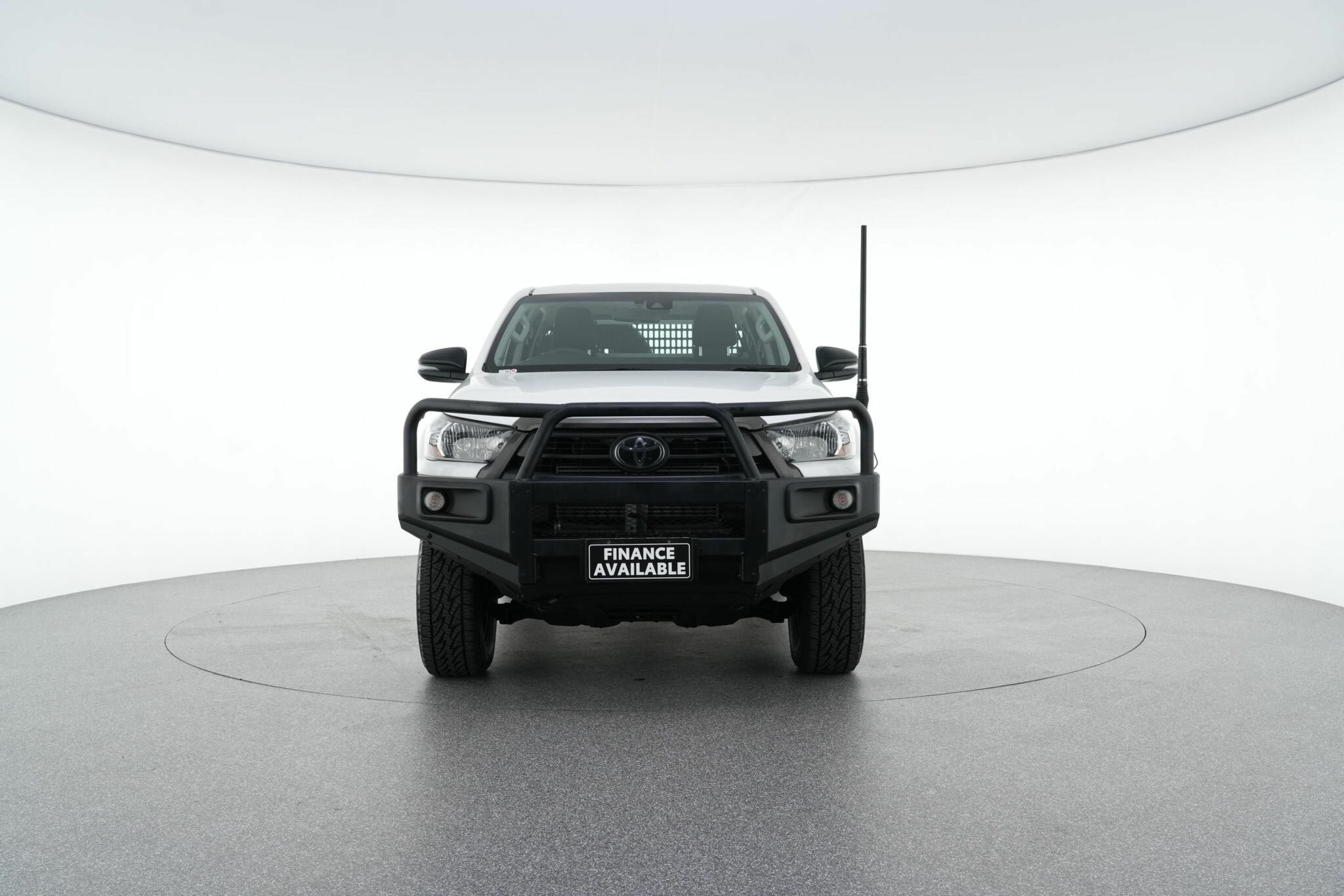 Toyota Hilux image 3
