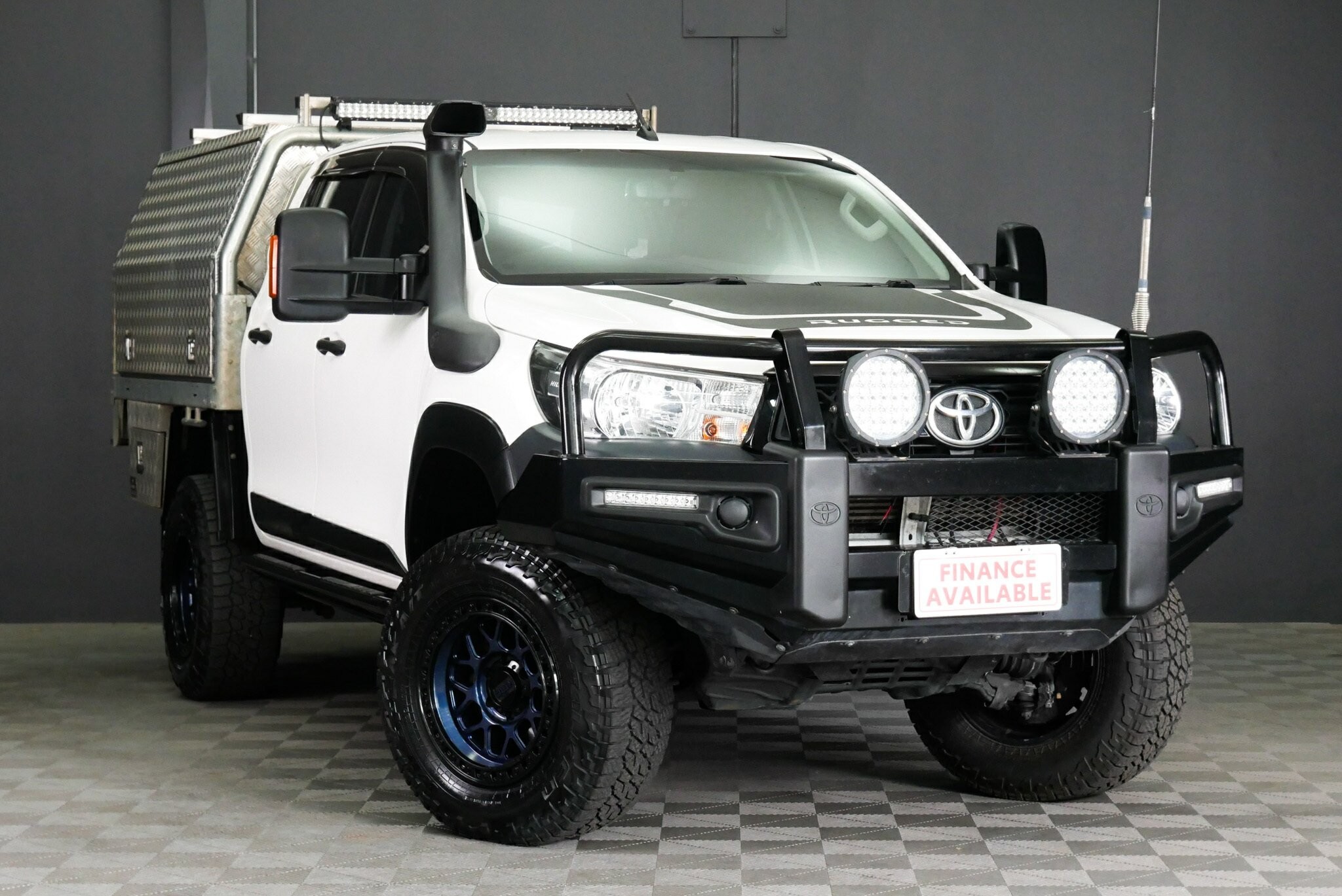 Toyota Hilux image 1