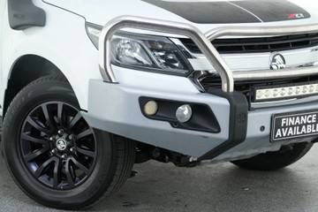 https://vehicle-cdn.autoleague.cloud/30640_U512735_2.jpg