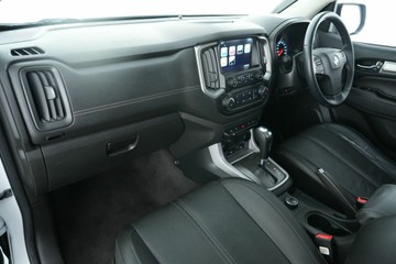 https://vehicle-cdn.autoleague.cloud/30640_U512735_26.jpg