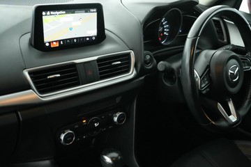 https://vehicle-cdn.autoleague.cloud/30640_U513136_35.jpg