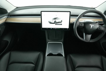 https://vehicle-cdn.autoleague.cloud/30640_U513188_13.jpg
