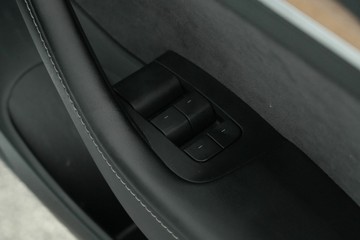 https://vehicle-cdn.autoleague.cloud/30640_U513188_19.jpg