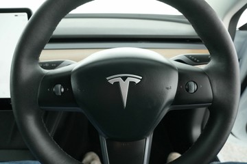 https://vehicle-cdn.autoleague.cloud/30640_U513188_22.jpg