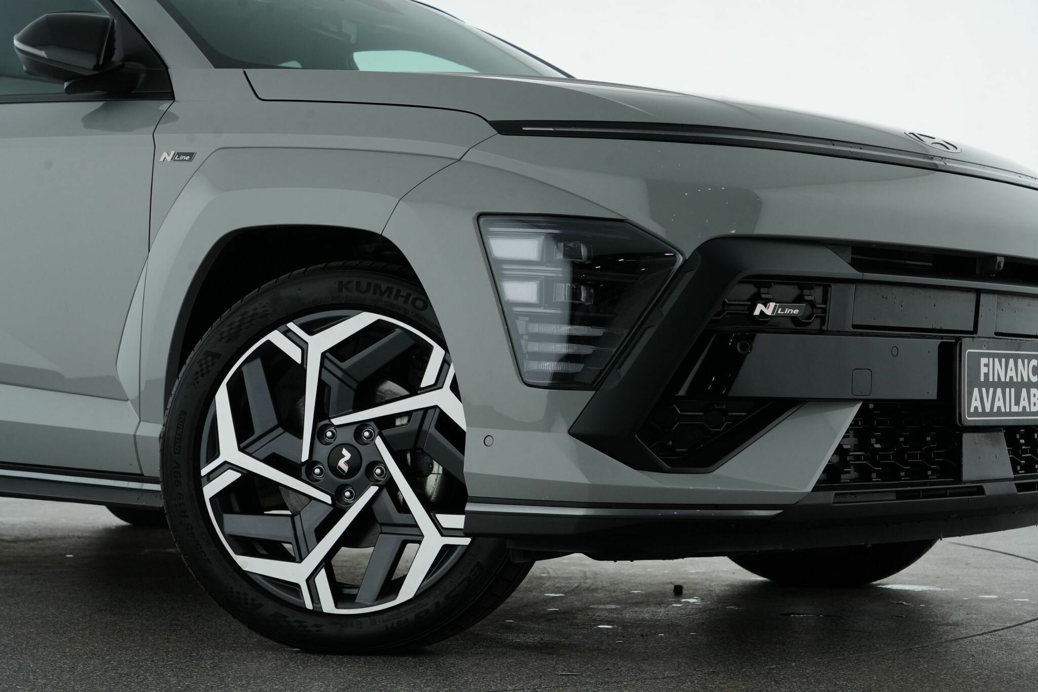 Hyundai Kona image 2