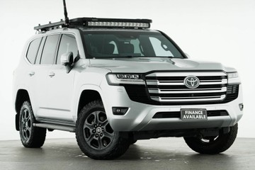 https://vehicle-cdn.autoleague.cloud/30640_U513251_1.jpg