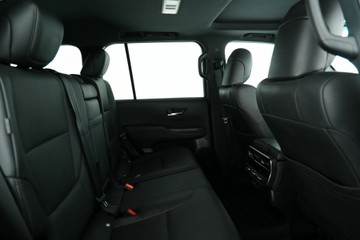 https://vehicle-cdn.autoleague.cloud/30640_U513251_14.jpg