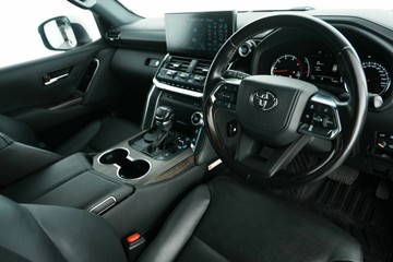 https://vehicle-cdn.autoleague.cloud/30640_U513251_18.jpg