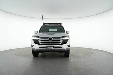 https://vehicle-cdn.autoleague.cloud/30640_U513251_3.jpg