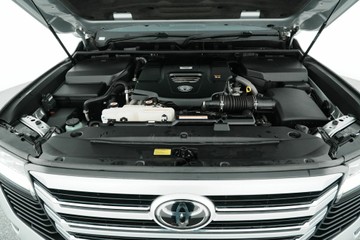 https://vehicle-cdn.autoleague.cloud/30640_U513251_33.jpg