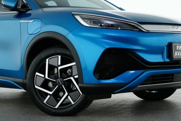 https://vehicle-cdn.autoleague.cloud/30640_U513355_2.jpg