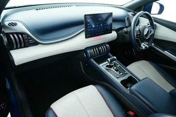 https://vehicle-cdn.autoleague.cloud/30640_U513355_26.jpg