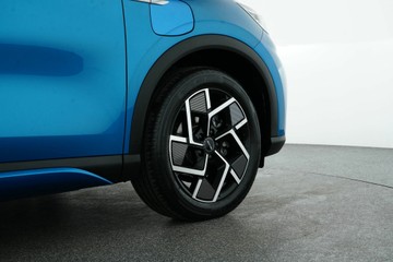 https://vehicle-cdn.autoleague.cloud/30640_U513355_8.jpg