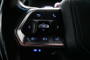https://vehicle-cdn.autoleague.cloud/30640_U513387_14.jpg