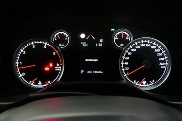 https://vehicle-cdn.autoleague.cloud/30640_U513387_9.jpg