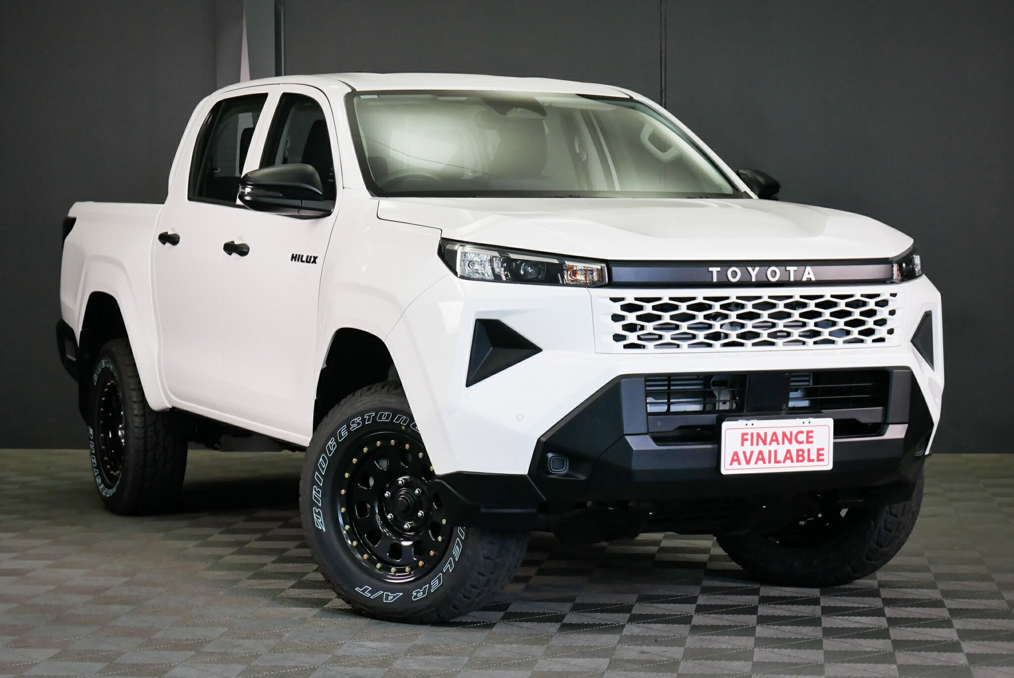 Toyota Hilux image 1