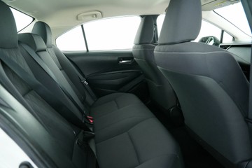 https://vehicle-cdn.autoleague.cloud/30640_U600005_12.jpg