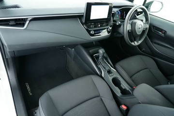 https://vehicle-cdn.autoleague.cloud/30640_U600010_24.jpg