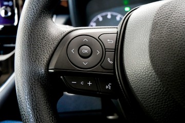 https://vehicle-cdn.autoleague.cloud/30640_U600019_15.jpg