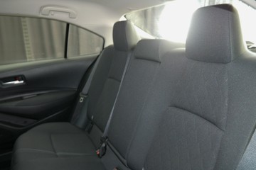 https://vehicle-cdn.autoleague.cloud/30640_U600019_21.jpg