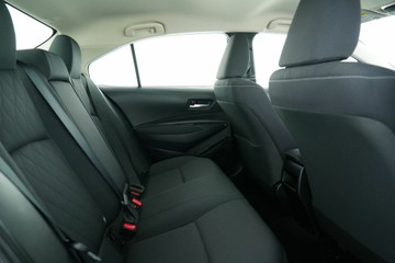 https://vehicle-cdn.autoleague.cloud/30640_U600025_12.jpg