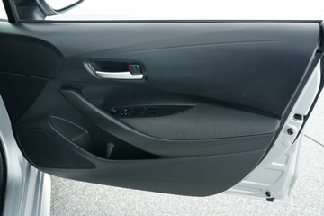 https://vehicle-cdn.autoleague.cloud/30640_U600025_16.jpg