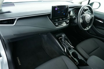 https://vehicle-cdn.autoleague.cloud/30640_U600026_25.jpg