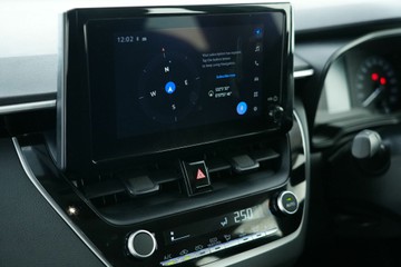 https://vehicle-cdn.autoleague.cloud/30640_U600026_27.jpg