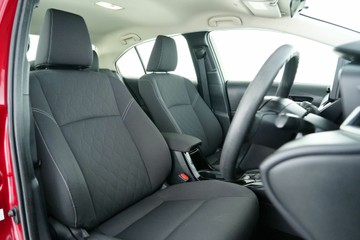 https://vehicle-cdn.autoleague.cloud/30640_U600027_15.jpg