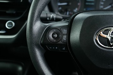 https://vehicle-cdn.autoleague.cloud/30640_U600027_18.jpg