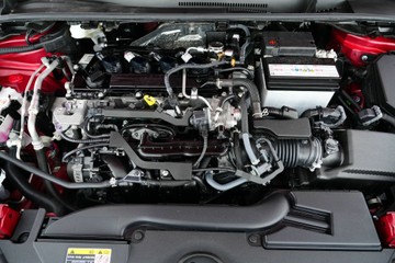 https://vehicle-cdn.autoleague.cloud/30640_U600027_28.jpg