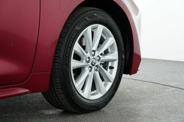 https://vehicle-cdn.autoleague.cloud/30640_U600027_8.jpg