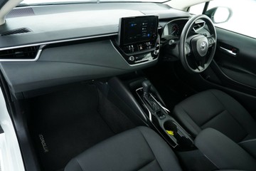 https://vehicle-cdn.autoleague.cloud/30640_U600028_24.jpg