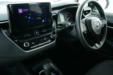 https://vehicle-cdn.autoleague.cloud/30640_U600029_27.jpg