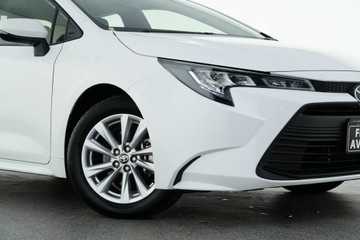 https://vehicle-cdn.autoleague.cloud/30640_U600032_29.jpg
