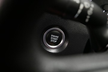 https://vehicle-cdn.autoleague.cloud/30640_U600038_20.jpg