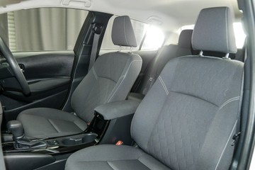 https://vehicle-cdn.autoleague.cloud/30640_U600038_22.jpg