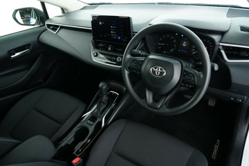 https://vehicle-cdn.autoleague.cloud/30640_U600041_16.jpg