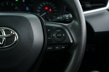 https://vehicle-cdn.autoleague.cloud/30640_U600041_18.jpg