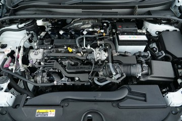 https://vehicle-cdn.autoleague.cloud/30640_U600041_29.jpg