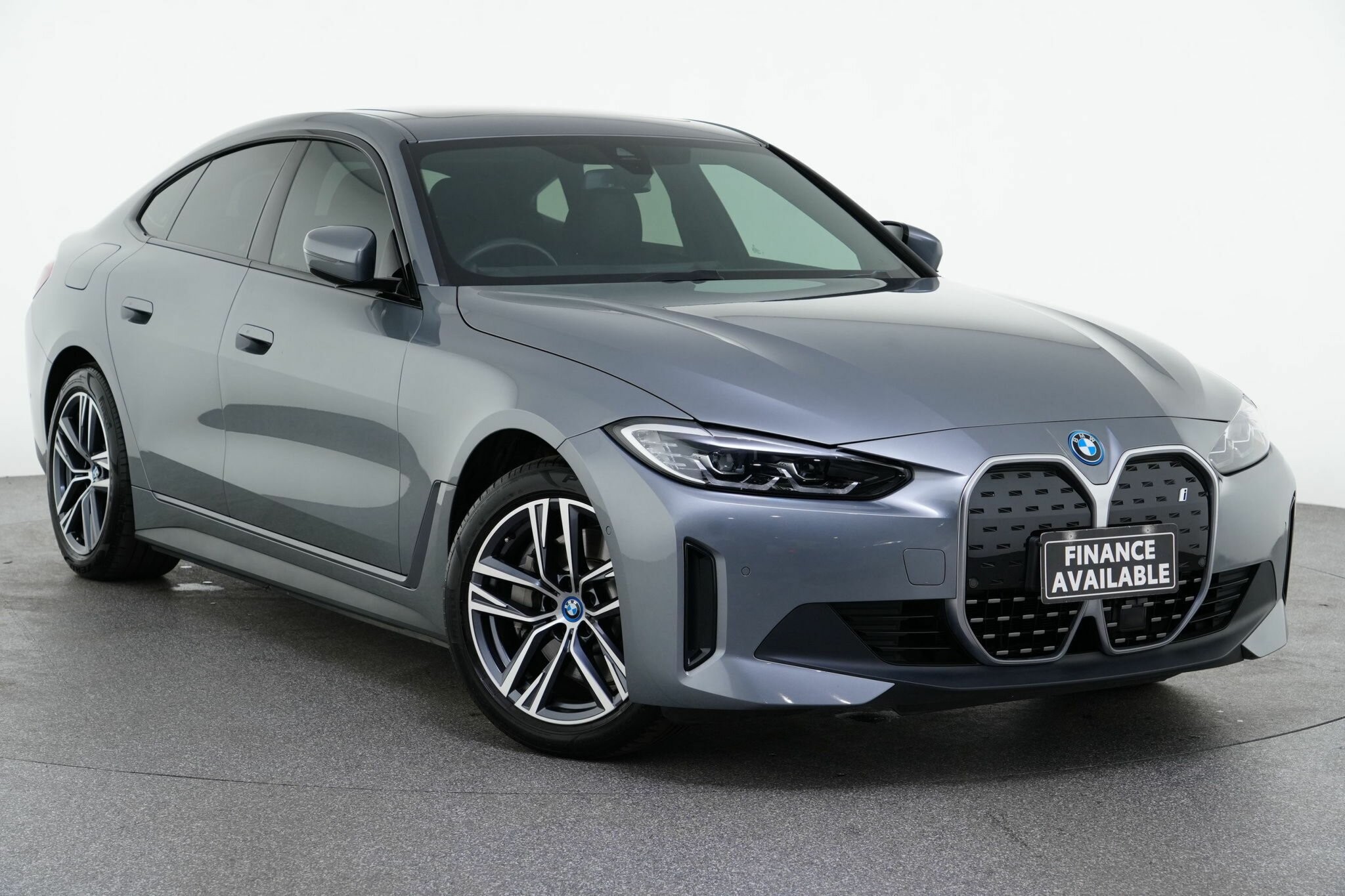 BMW I4 image 1