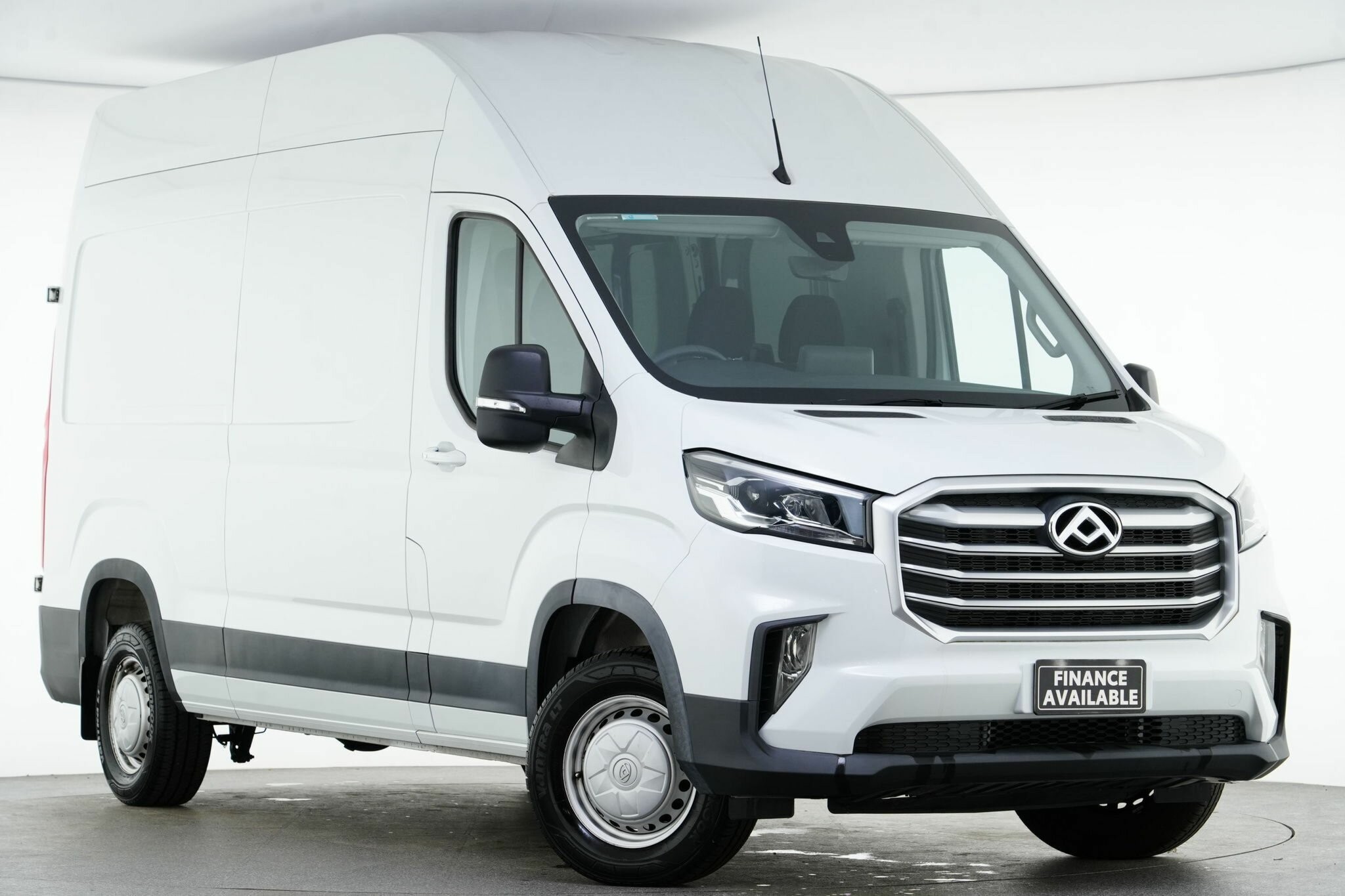 LDV Deliver 9 image 1