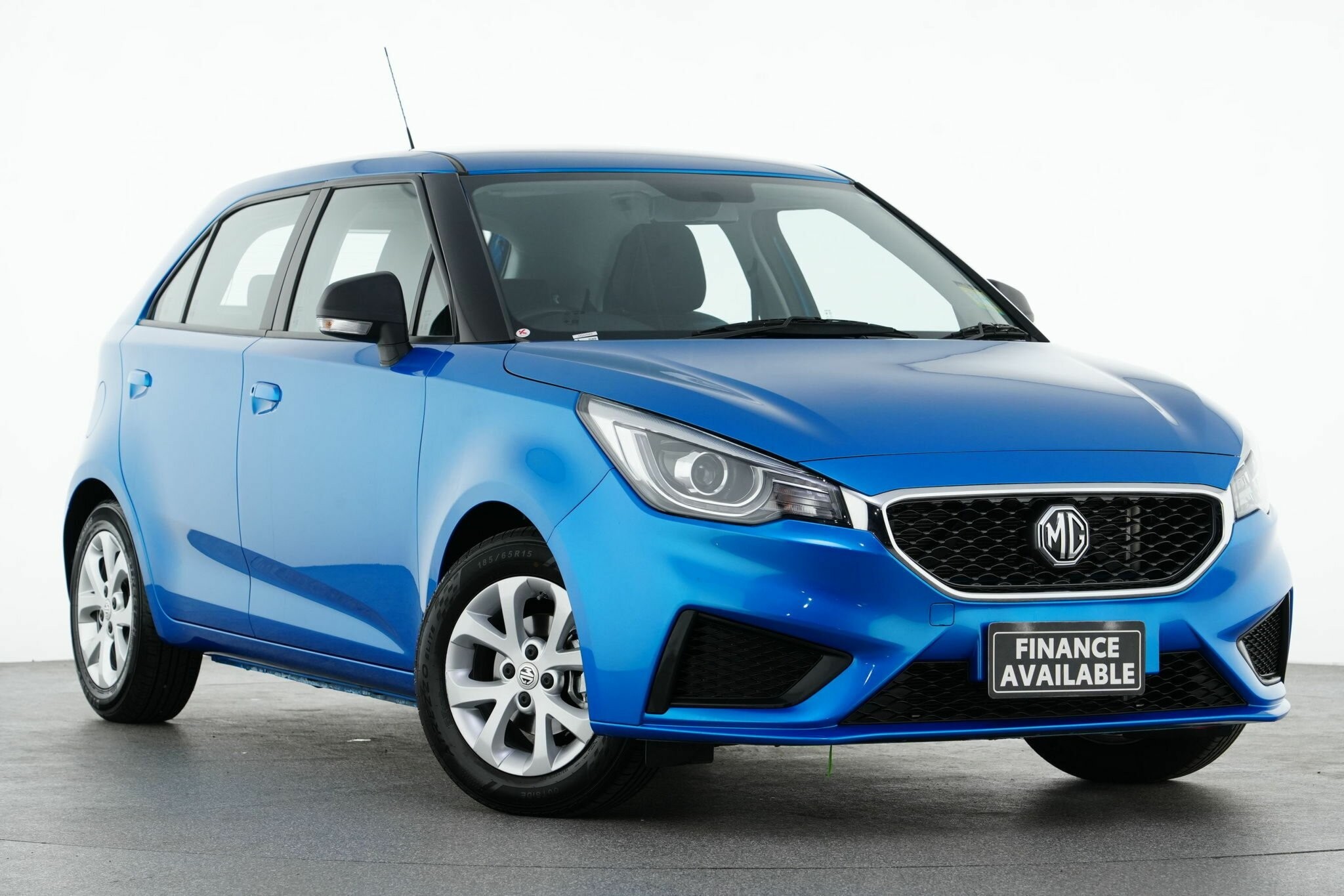 MG Mg3 image 1