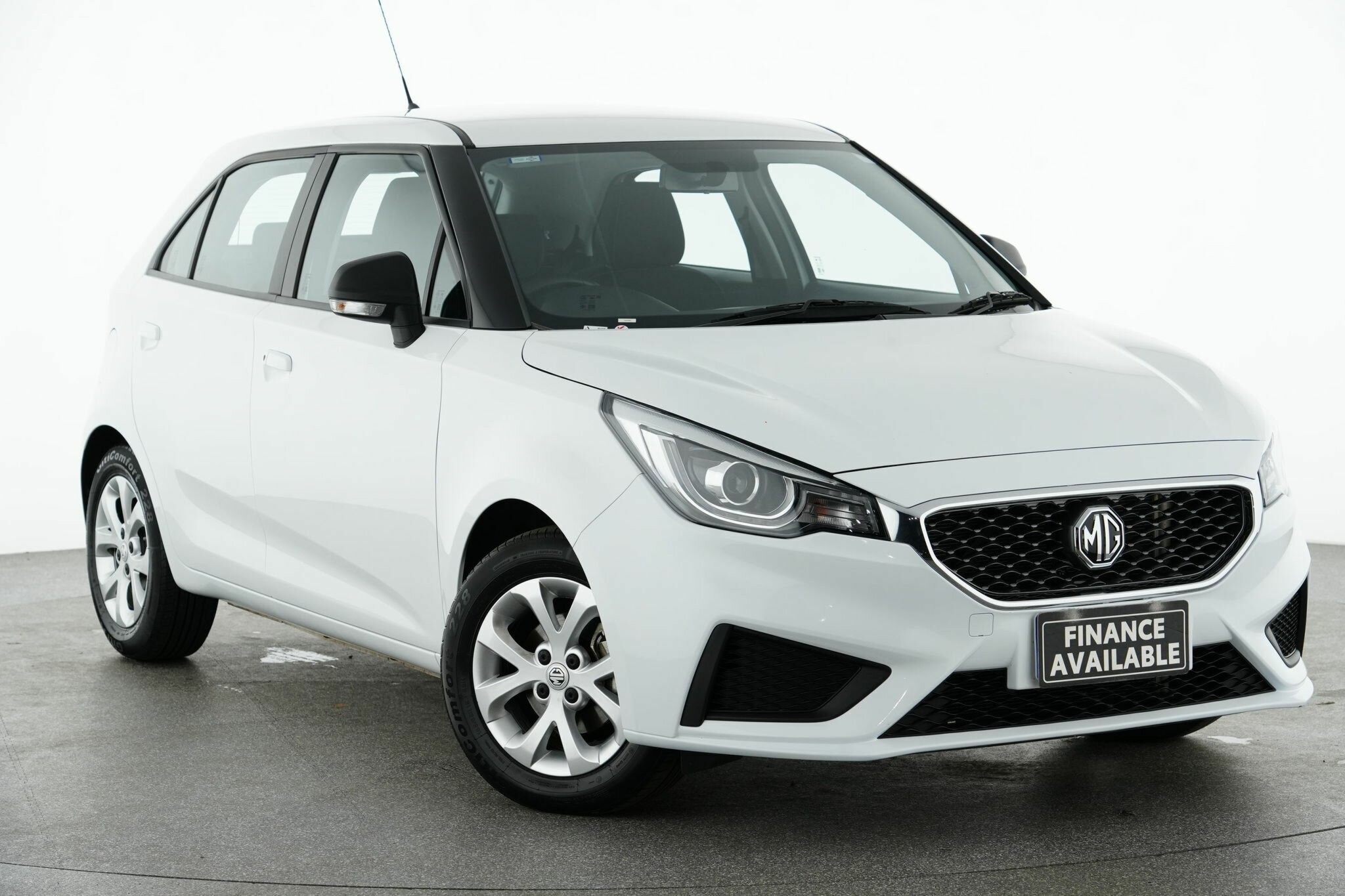 MG Mg3 image 1