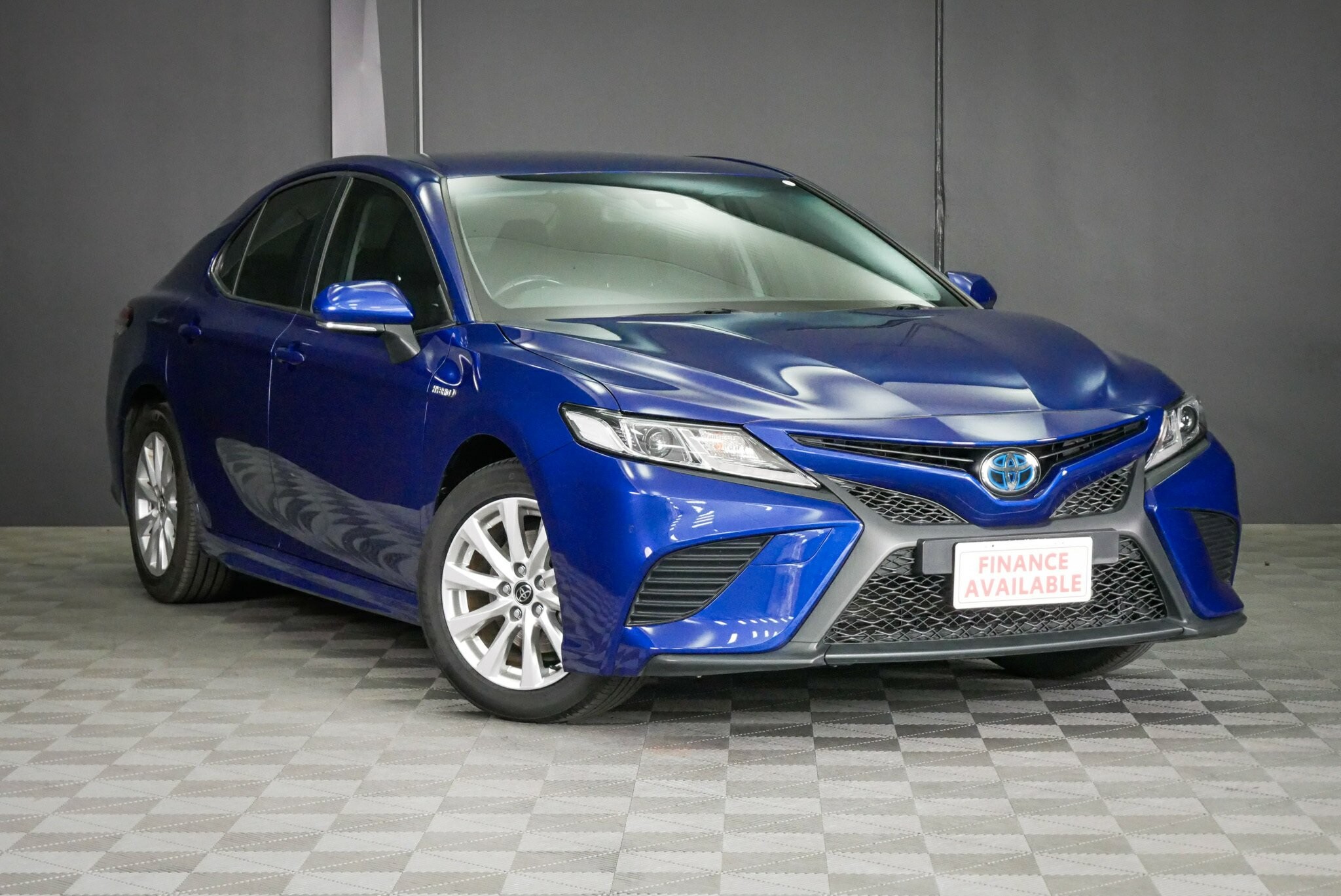 Toyota Camry image 1