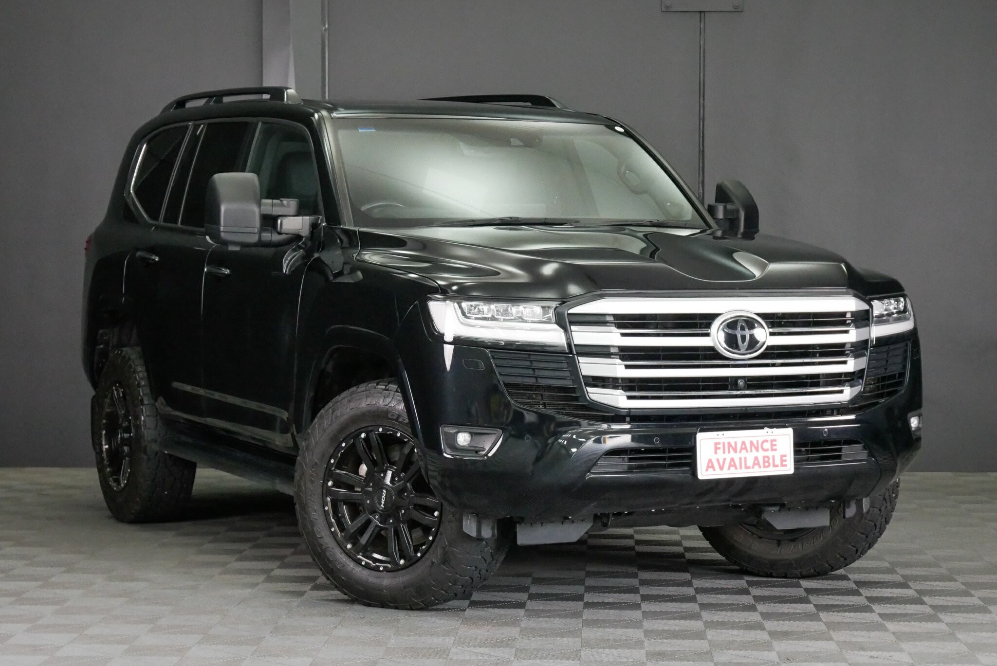 Toyota Landcruiser image 1