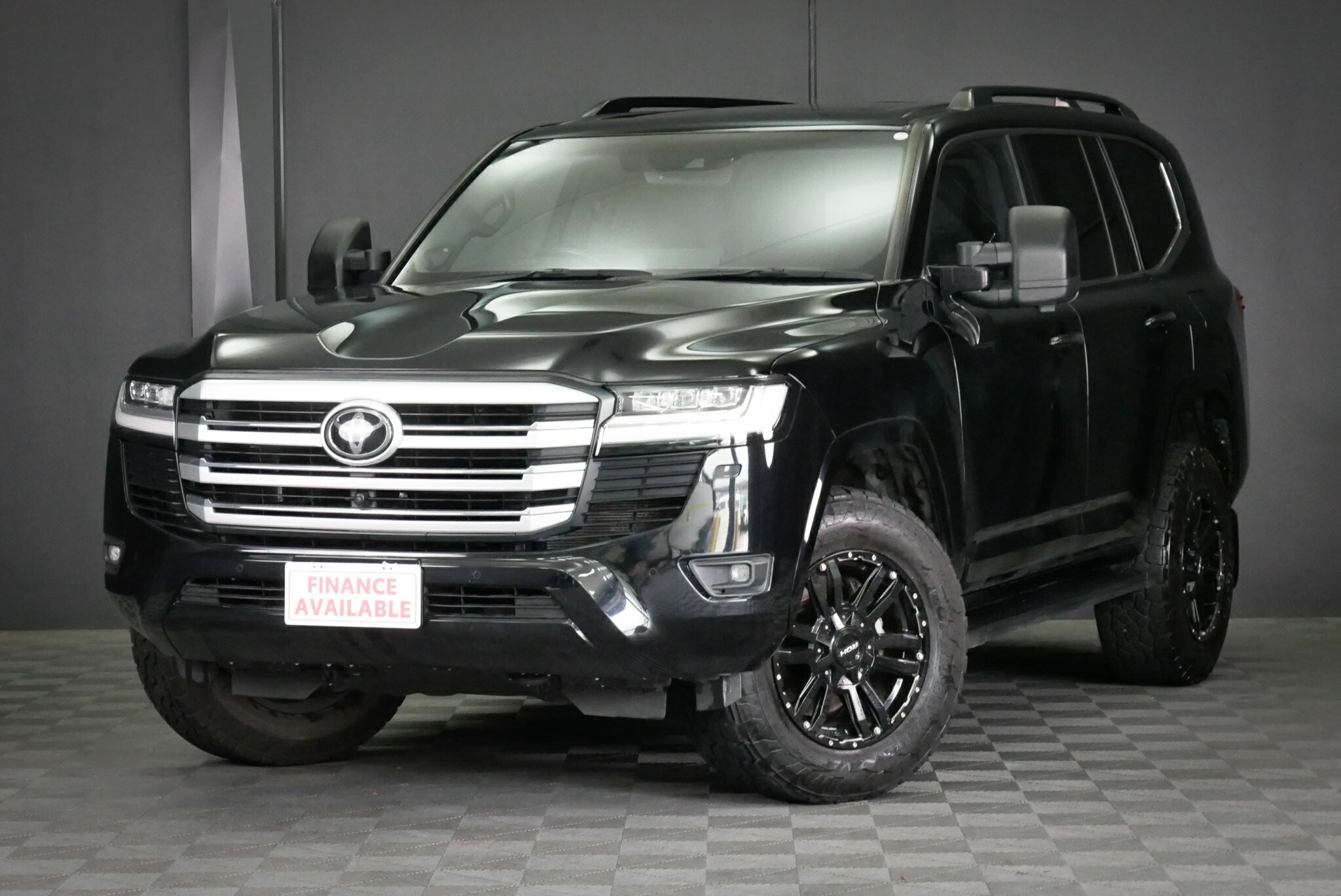 Toyota Landcruiser image 3