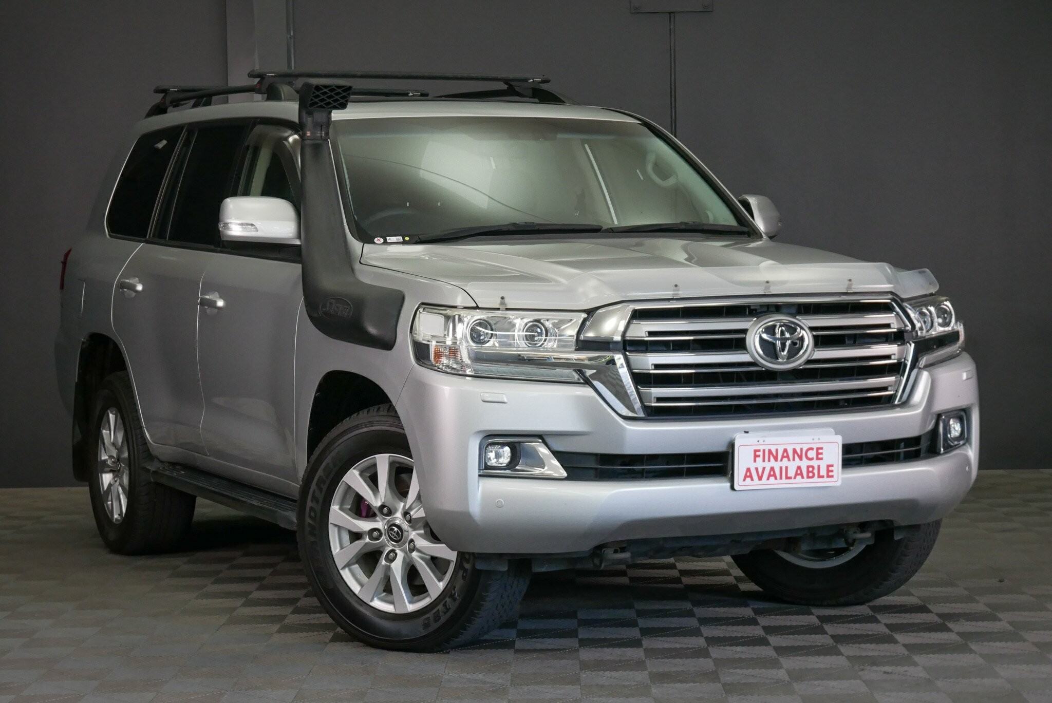 Toyota Landcruiser image 1