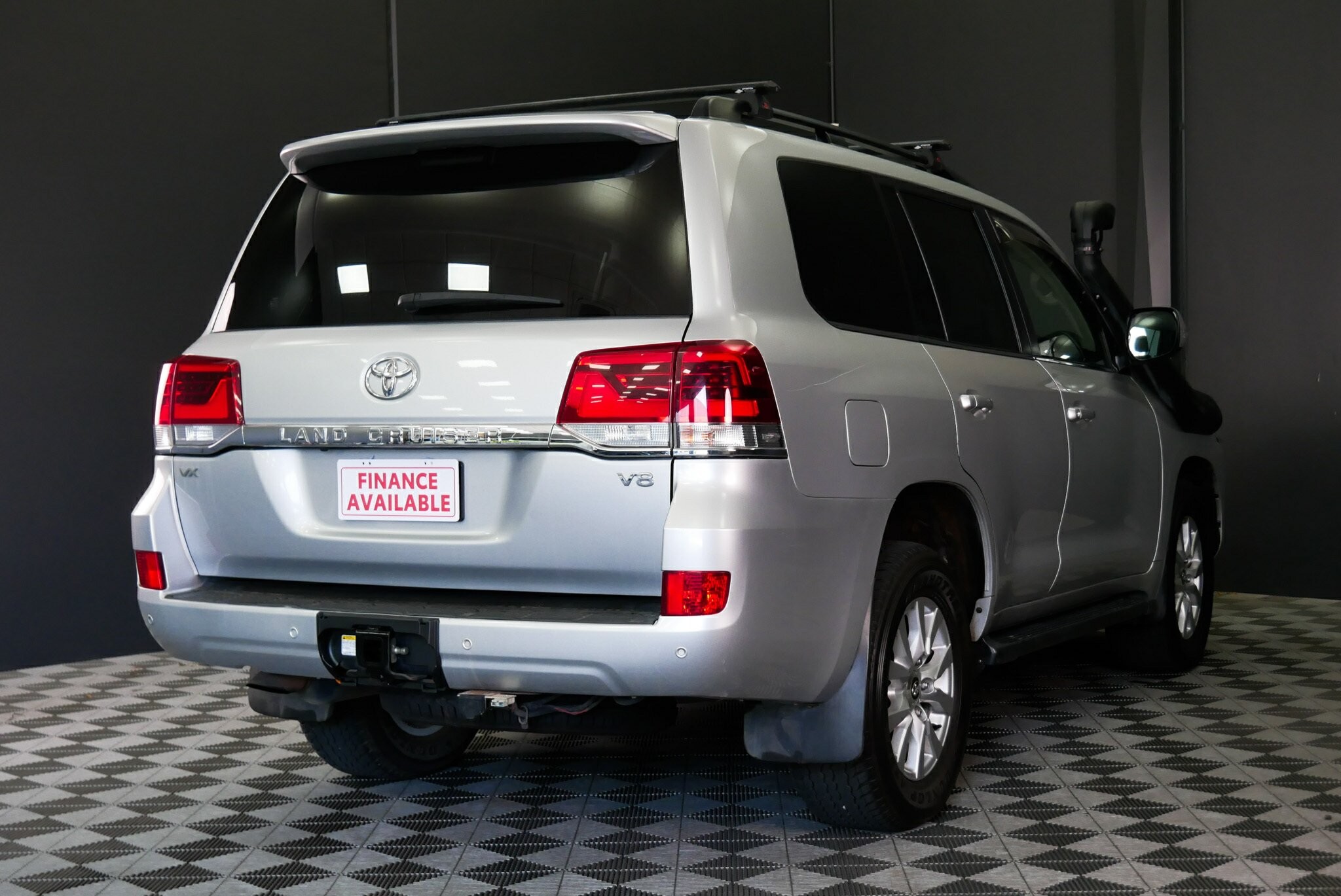 Toyota Landcruiser image 4