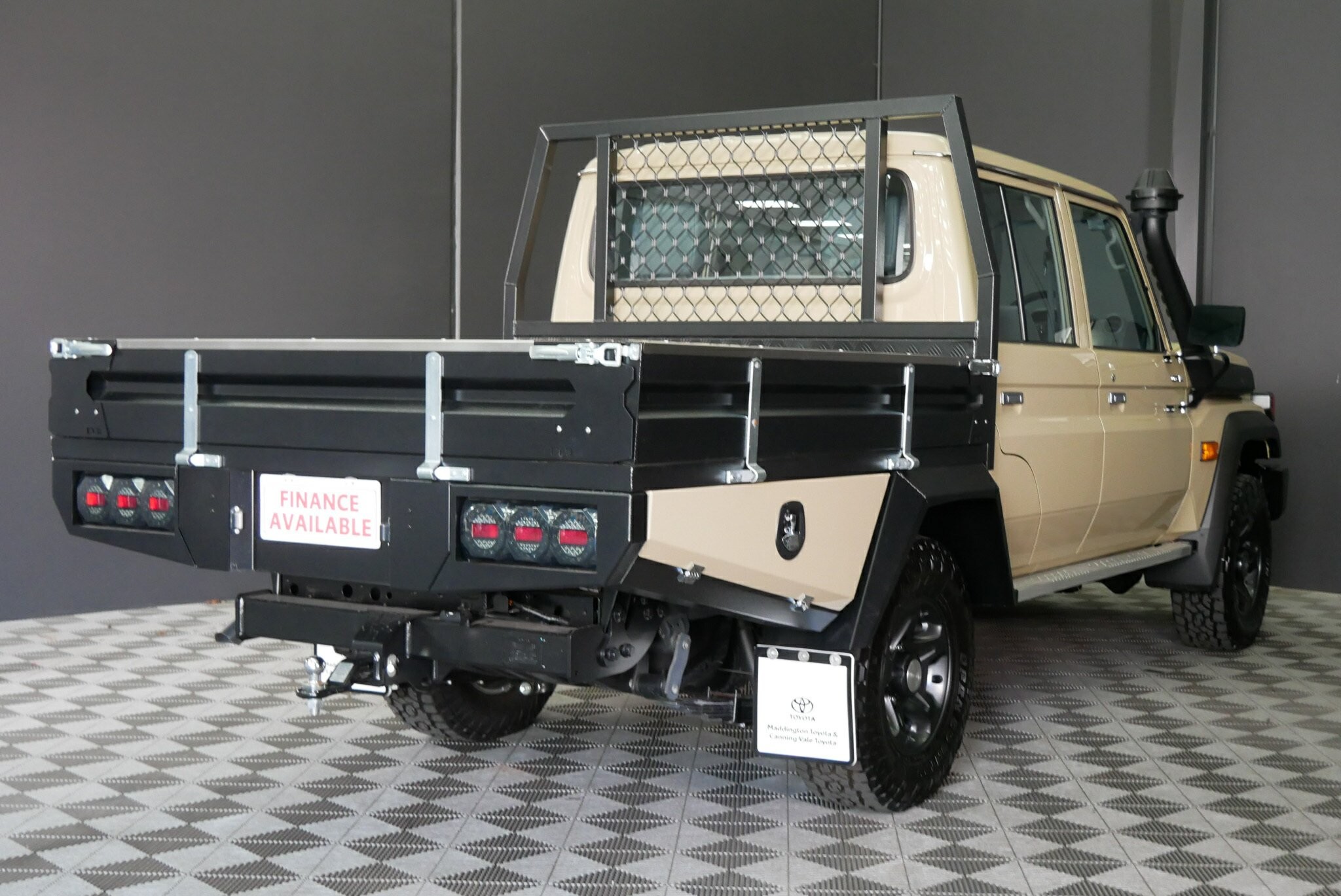 Toyota Landcruiser image 4